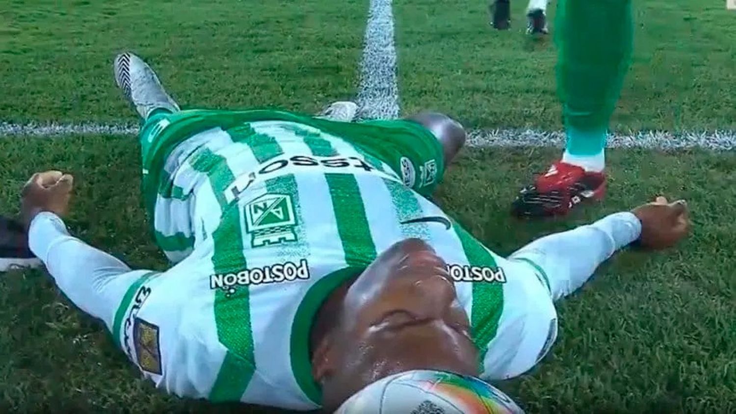 [IMÁGENES SENSIBLES] Andrés Román se desplomó en pleno partido