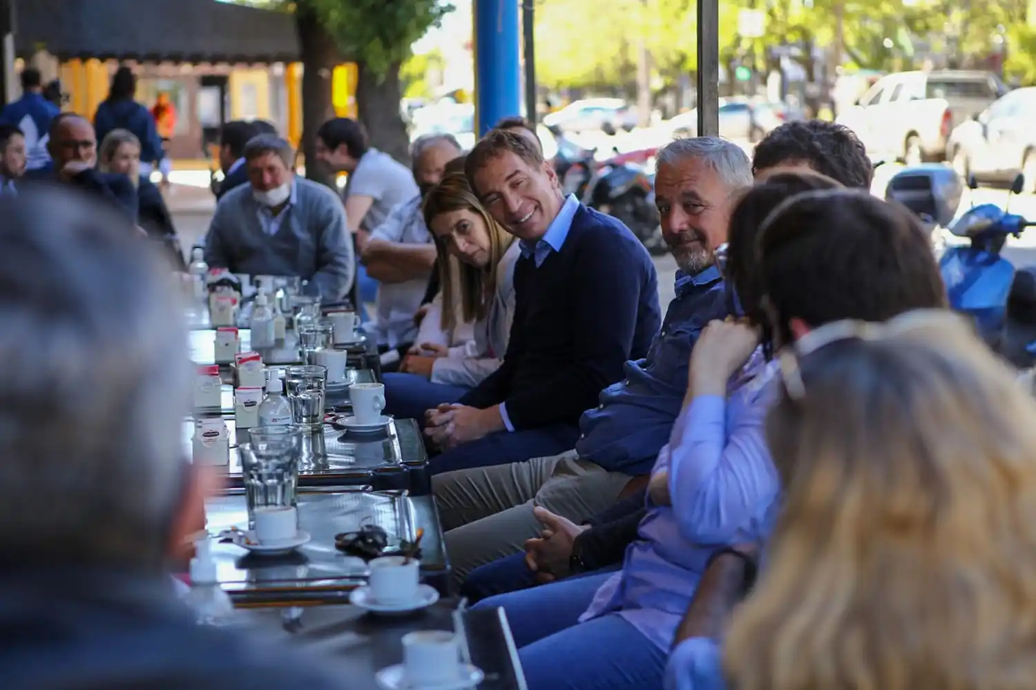 Tras participar del coloquio de idea, Santilli sale de recorrida por seis municipios