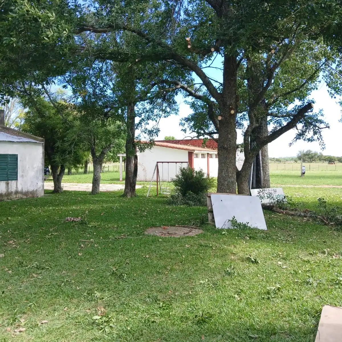 González Calderón: avanzan trabajos de limpieza, refacciones y control de malezas