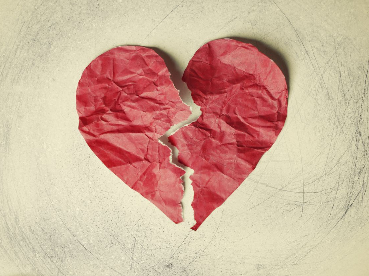 El Día de los Enamorados y el síndrome del corazón roto: una afección vinculada a las emociones extremas