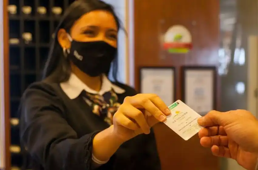 Turismo: aseguran que con la crisis económica muchos “esperan a que se normalice un poco la situación” para viajar