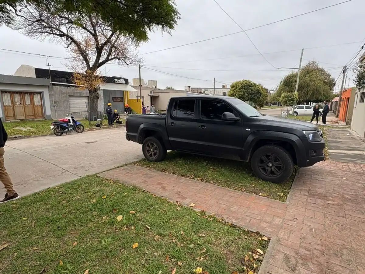 La camioneta VW Amarok, minutos después del incidente. Foto: BVVT