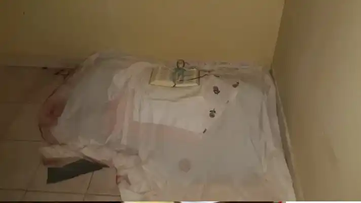 ¡POSEÍDO! Adolescente que apuñaló a su tía dice que se le «metió el espíritu» del hermano