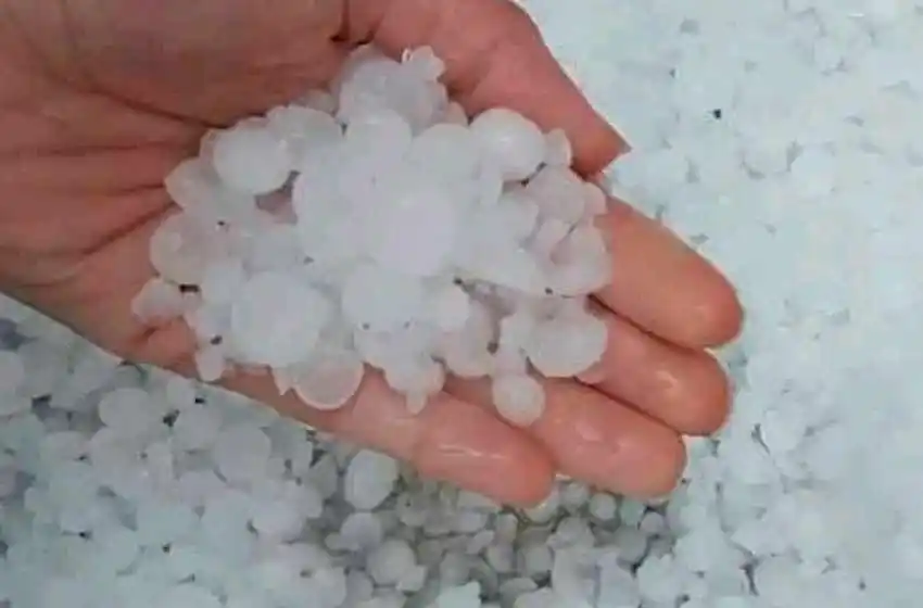 El SMN insiste con el alerta meteorológico: ya granizó en Baradero