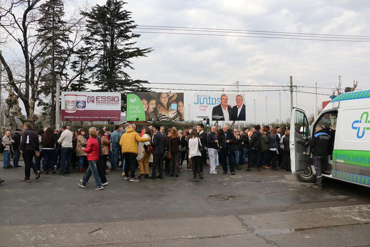 Tandilenses se sumaron al acto en señal de apoyo al Gobierno de Cambiemos