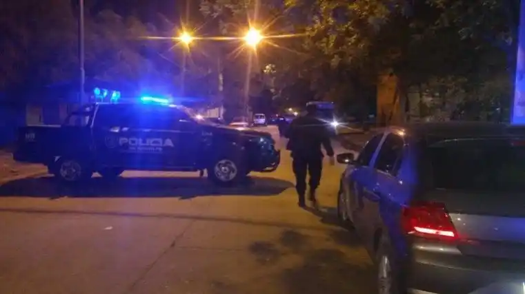 Rosario: Fingió una toma de rehenes y se atrincheró en un búnker