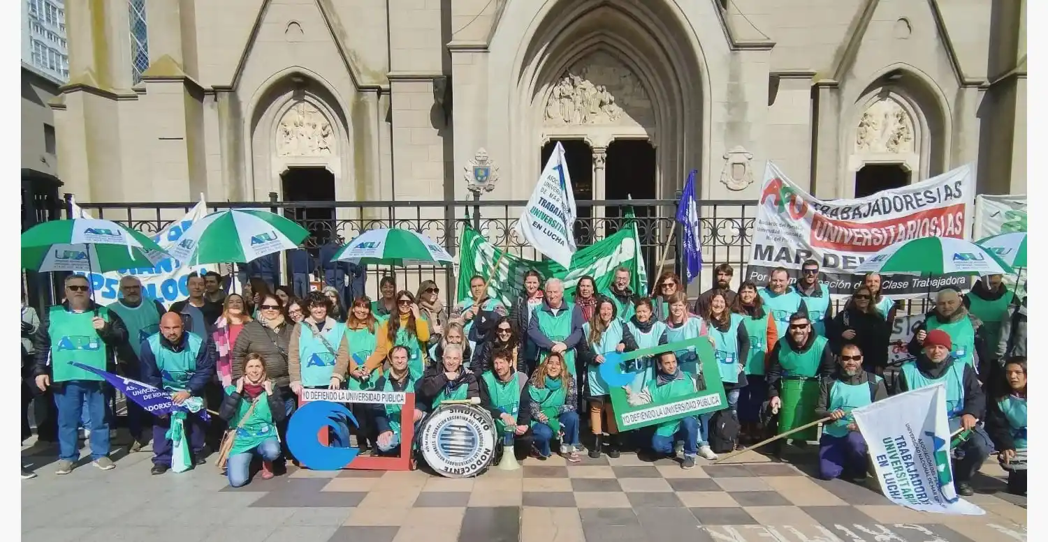 Personal de la Universidad realiza 48 horas de paro ante la falta de recomposición salarial