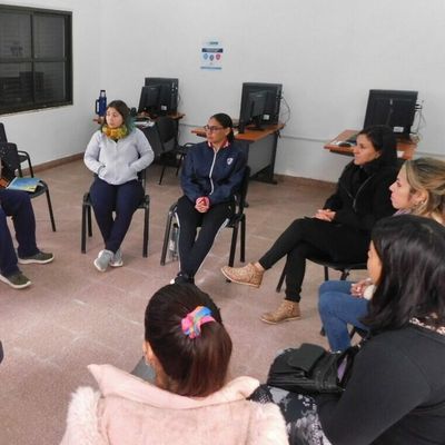 Abren un espacio para que las mujeres hablen con profesionales sobre menopausia, salud sexual y construcción de redes