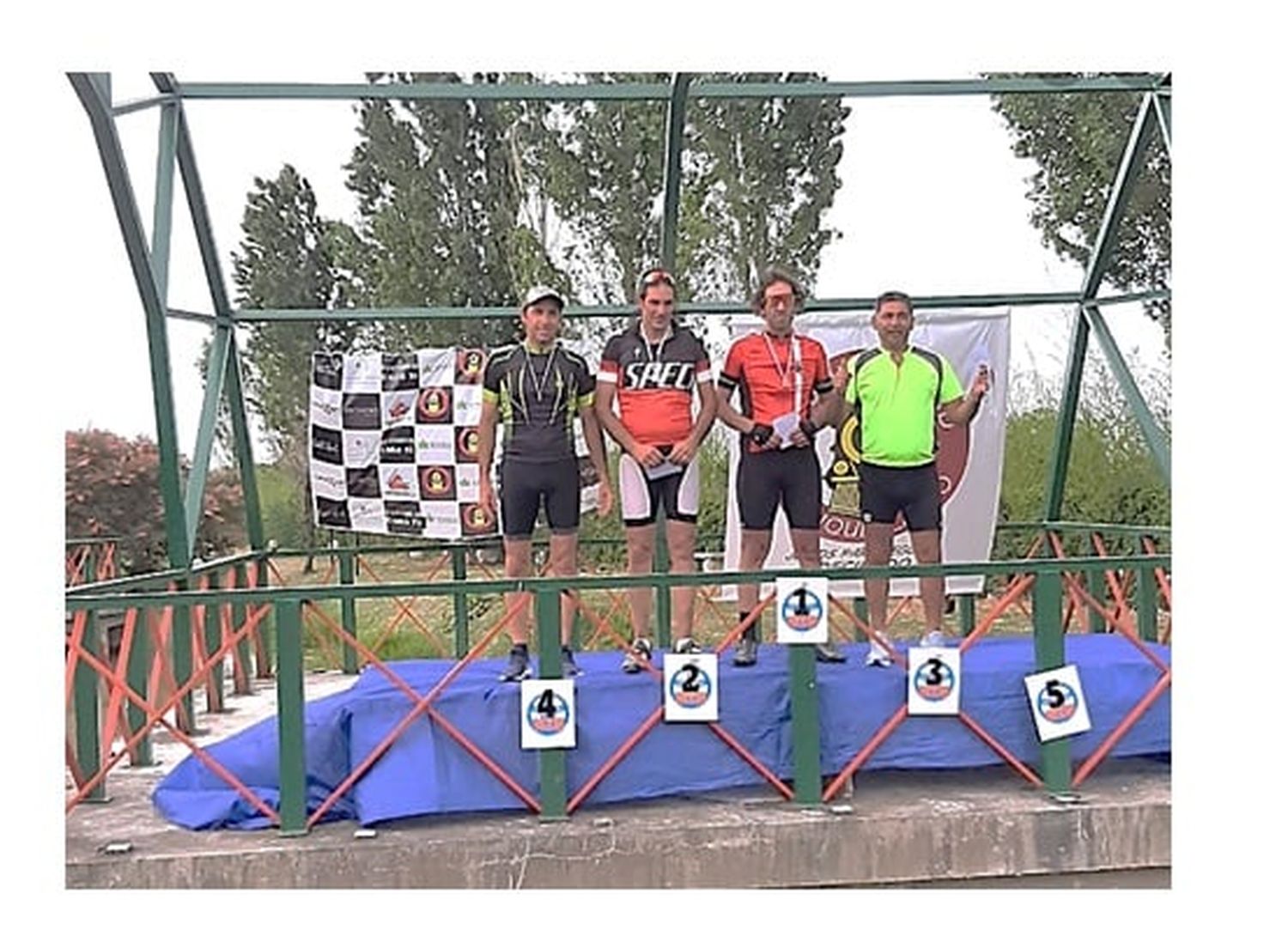 Se realizó una jornada de Rural Bike en Enrique Carbó