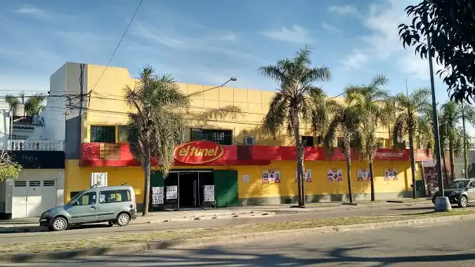 Asaltaron un supermercado del oeste de la ciudad