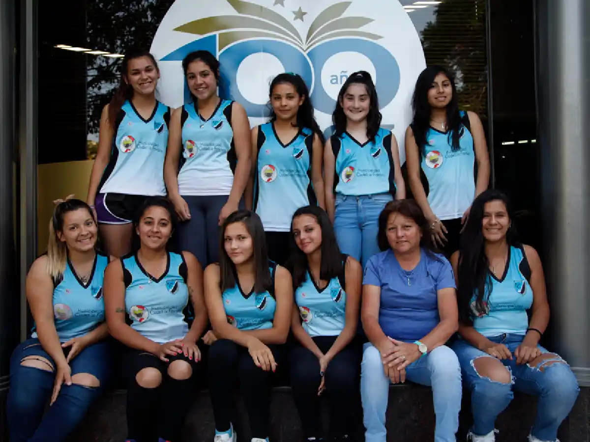 Frontera sigue festejando