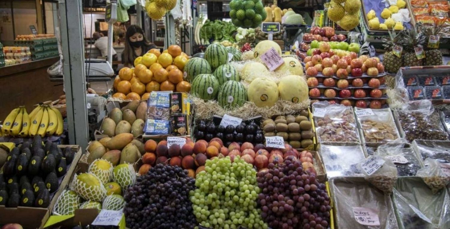 Fijan precios de referencia de verduras y frutas para la venta en supermercados