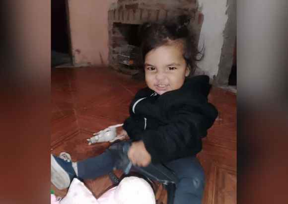 Piden cadena de oración por Nairobi: “Tuvo una operación muy delicada y se encuentra en estado crítico”