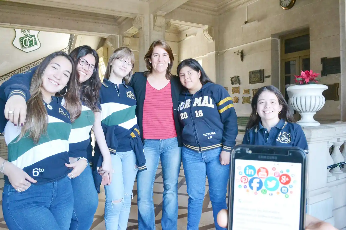 Cuando los alumnos enseñan a aprender sobre redes sociales