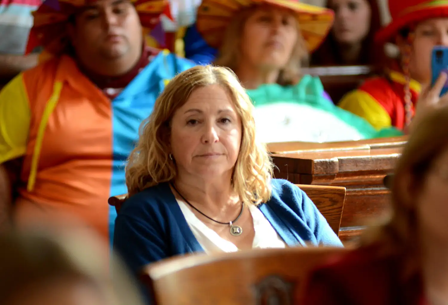 La concejal Luján Fiego presentó el proyecto para pedir que se retiren textos con contenido sexual explícito entregados por la Provincia a las escuelas.