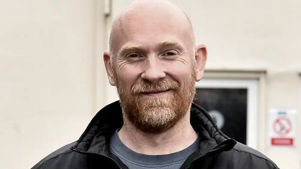 Cadena perpetua para un policía británico que violó, asesinó y quemó a una joven