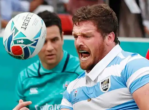 Primer triunfo de los Pumas