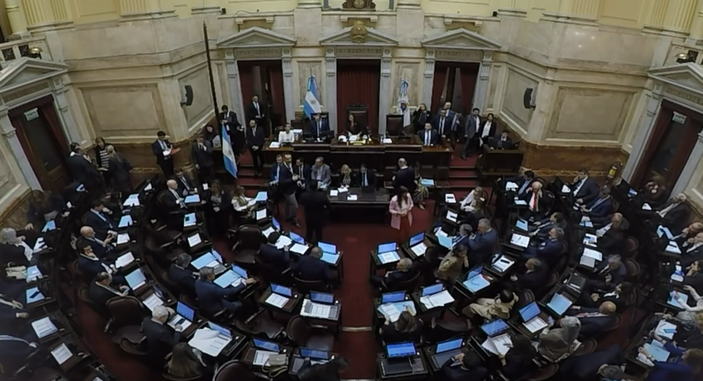 Con fuertes críticas de la oposición al gobierno nacional, el Senado de la Nación, debate el veto de Milei a la distribución de ATN de