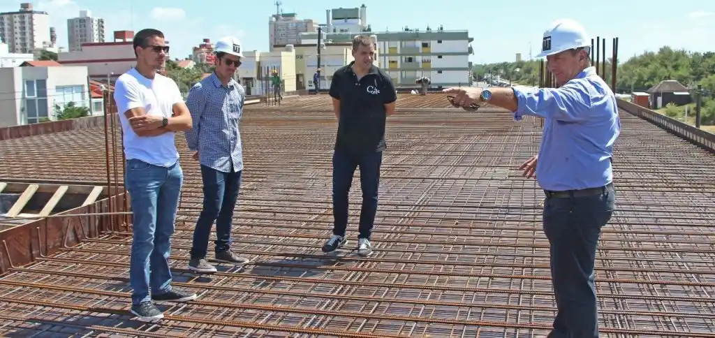 Derrumbe en Santa Teresita: El intendente de La Costa había recorrido la obra en febrero