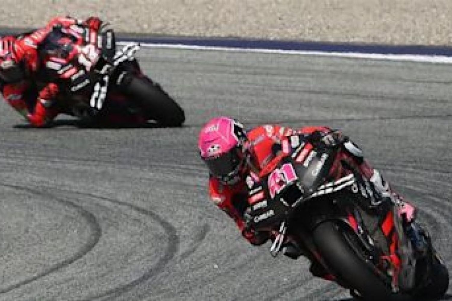 Espargaró lidera el primer entrenamiento en Catalunya