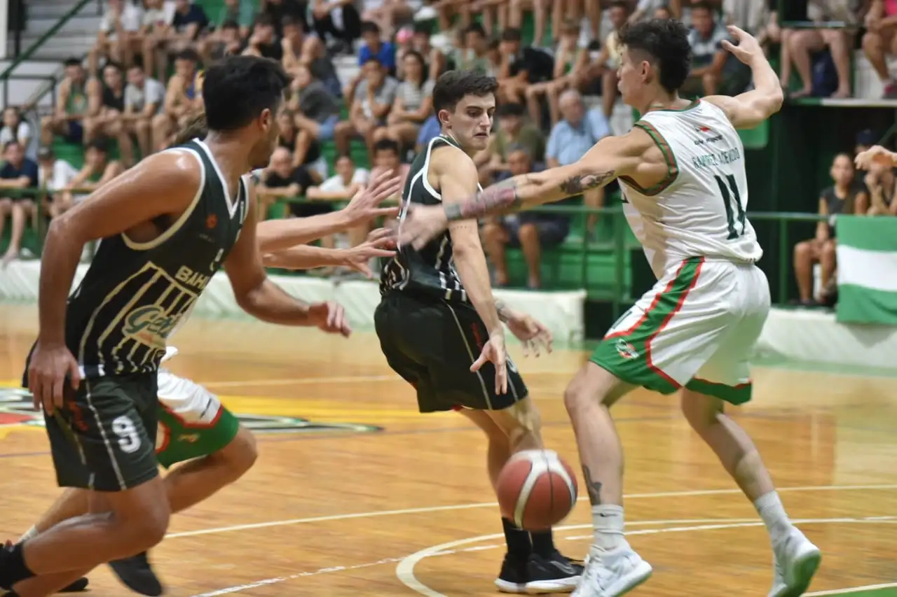 Neptunia recibe a Racing en el Bértora en un choque con mucho en juego