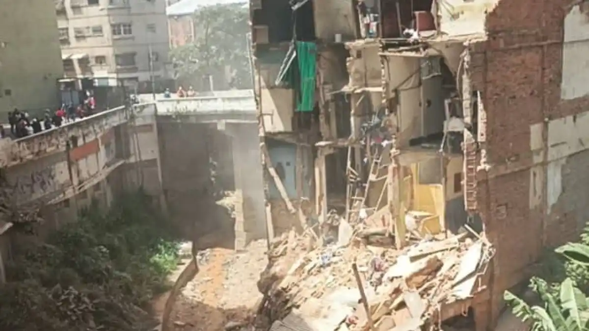 Al menos 25 familias quedaron sin viviendas: SE DESPLOMA EDIFICIO EN ALTAGRACIA (+Video)