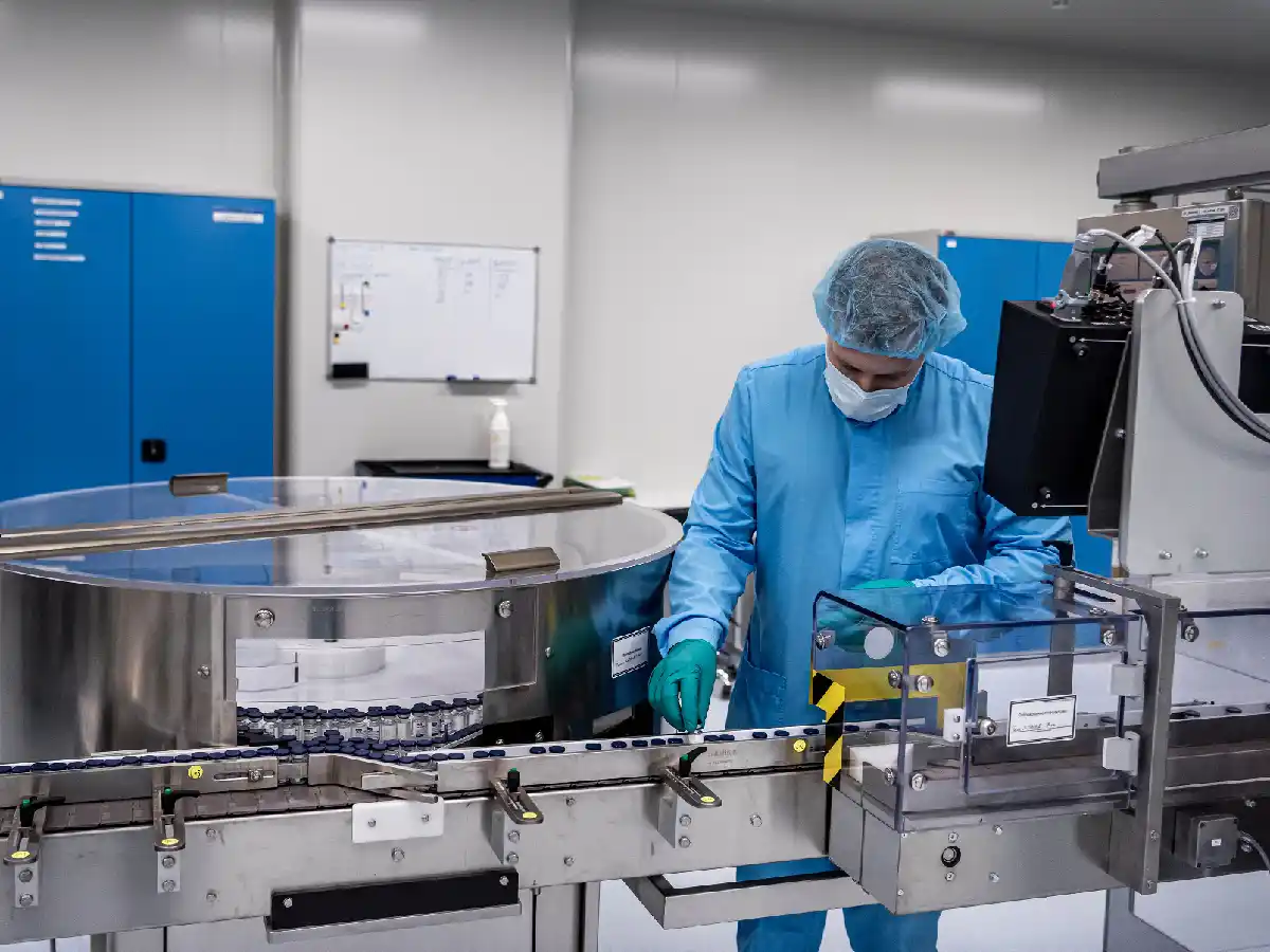 Las acciones de laboratorios Richmond se disparan en la bolsa tras el anuncio sobre la vacuna