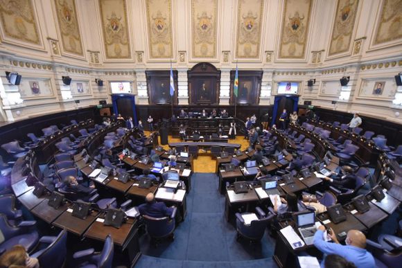 Coronavirus: Legislatura bonaerense declaró de interés la donación de plasma