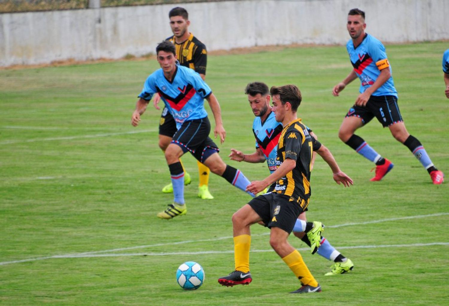 Santamarina debutará en Tandil ante los jujeños