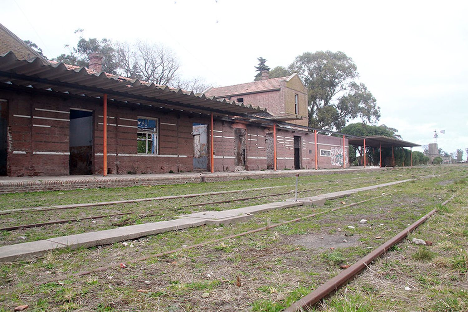 Doce horas para llegar en tren a Quequén