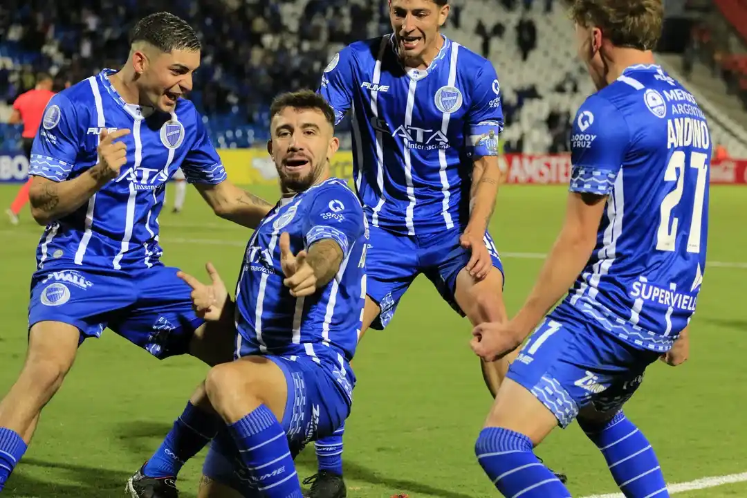 El Godoy Cruz de Auzmendi visita a Sportivo Luqueño para acercar a octavos de Sudamericana
