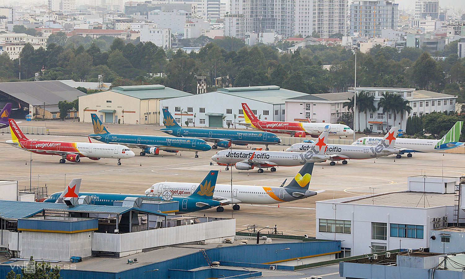 El Gobierno de Vietnam prohíbe la creación de nuevas aerolíneas hasta 2022