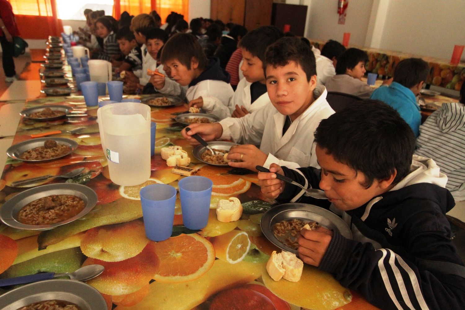 Advierten en Rosario que no hay fondos para pagar las raciones de los comedores escolares