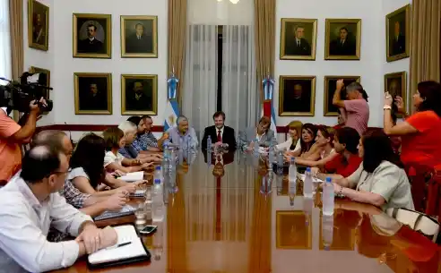La reunión entre docentes y Gobierno será el martes 10 