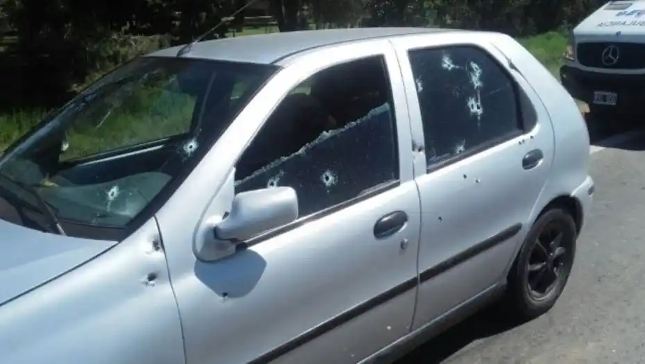 Emboscada, tiroteo y tres muertos en una ruta de Rosario