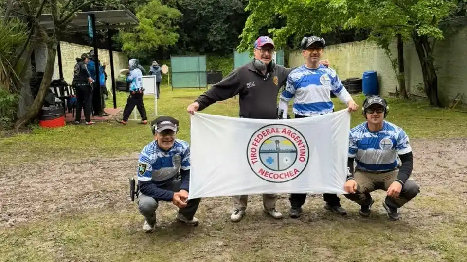 Los representantes del Tiro Federal Argentino de Necochea, en el certamen Nacional