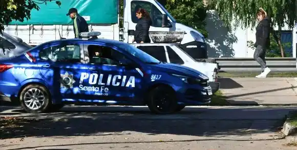 Un adolescente de 14 años murió tras recibir un balazo durante el ataque a una vivienda en Rosario