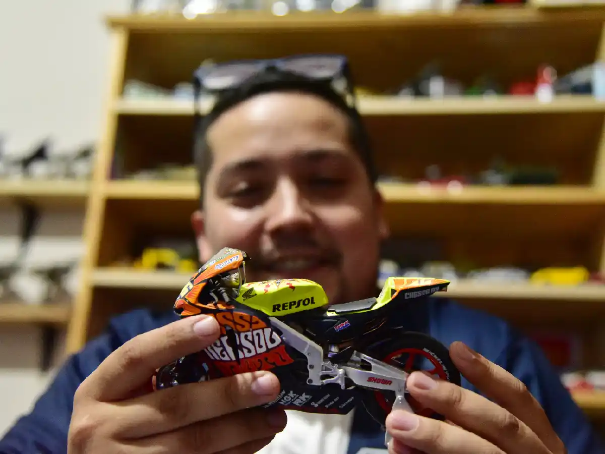 El mundo de  los motores “xs” de Jesús