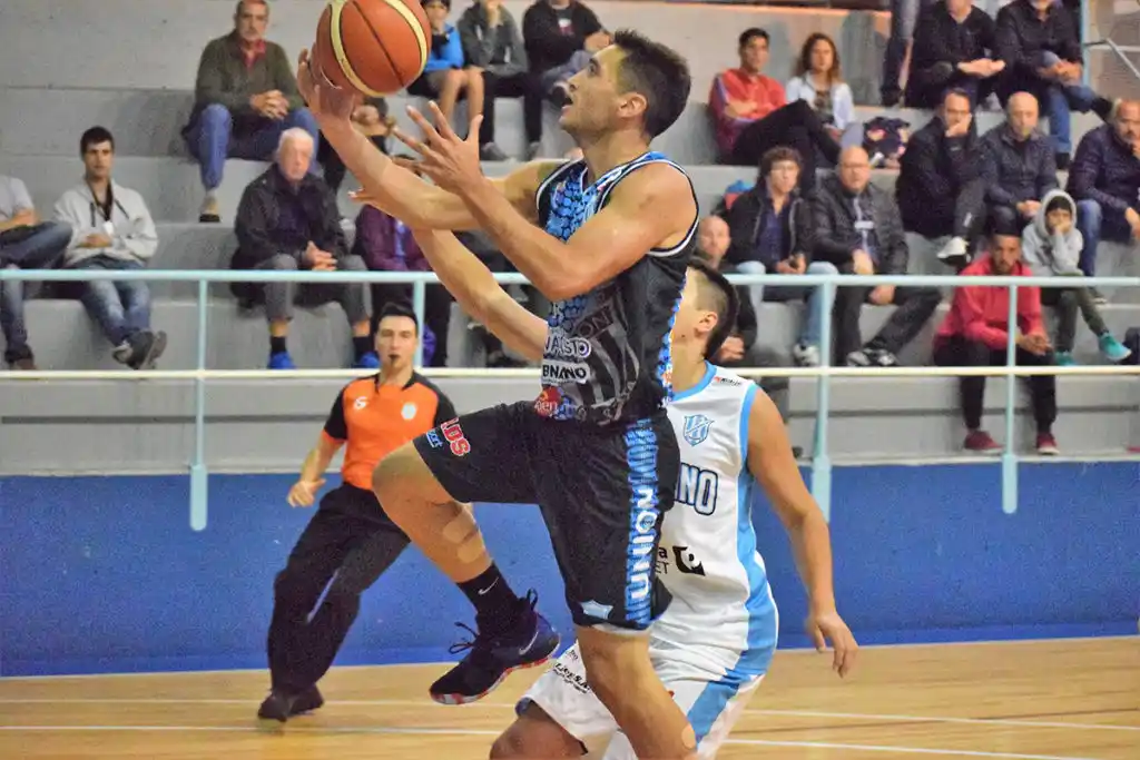 Básquetbol: Nicolás Roumec, convocado al Argentino de mayores