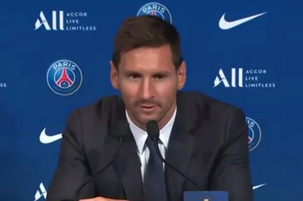 Lionel Messi en conferencia de prensa como nuevo jugador del PSG