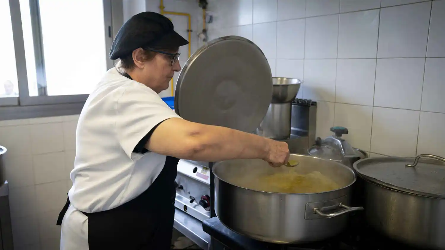 Desde UPCN exigen dignificar la labor de las cocineras con un nuevo reglamento
