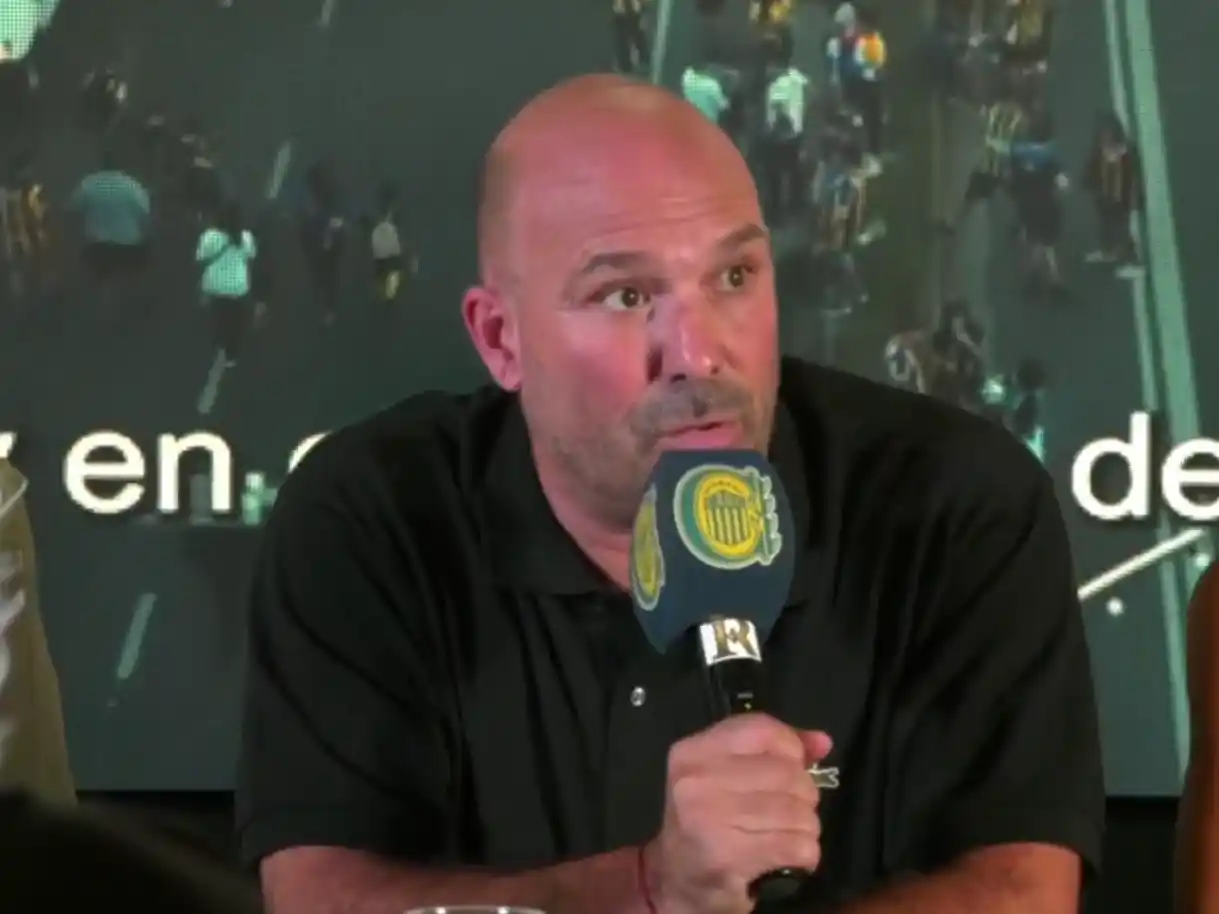 Belloso hizo un balance del 2025 de Central, habló del futuro y le respondió a Verón: "Central empezó a ganar, eso molesta y genera enemigos deportivos"