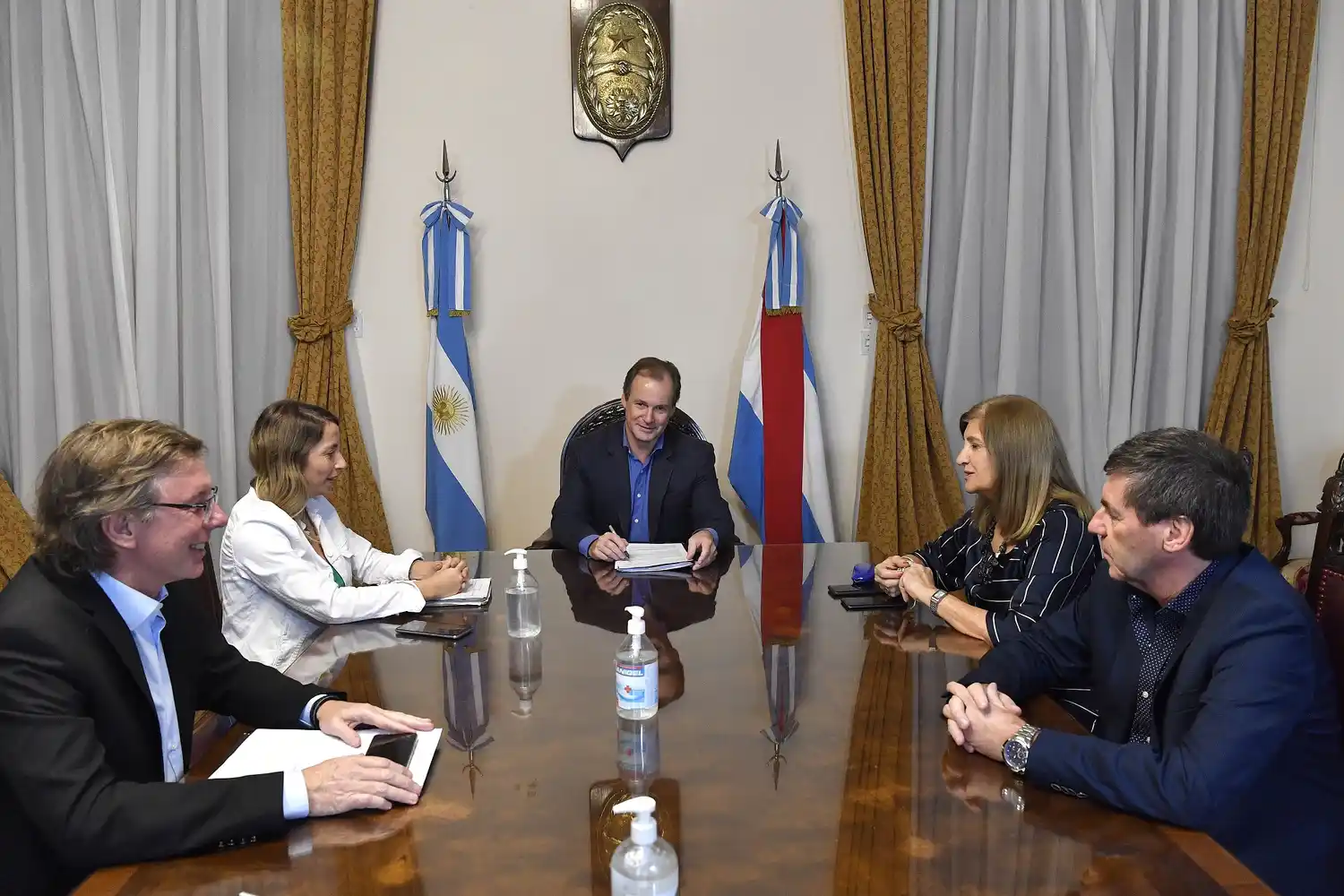 Bordet asistirá a municipios con dificultades para pagar sueldos