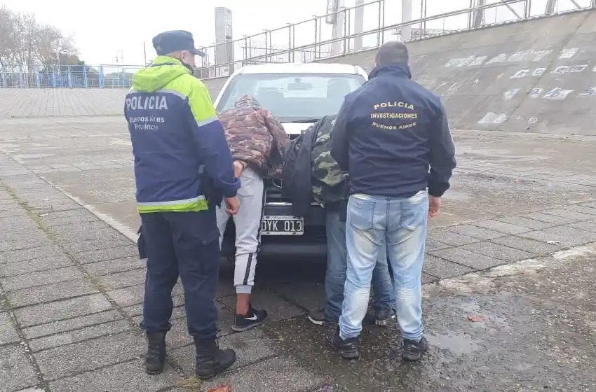 Robaron un celular y los detuvieron en el Mundialista: eran menores