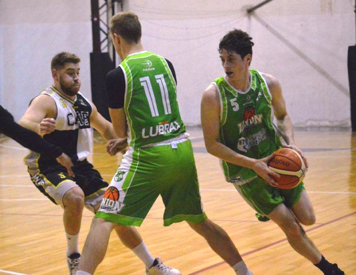 El viernes volverá la acción de la Liga Entrerriana con varios cambios y atractivos juegos