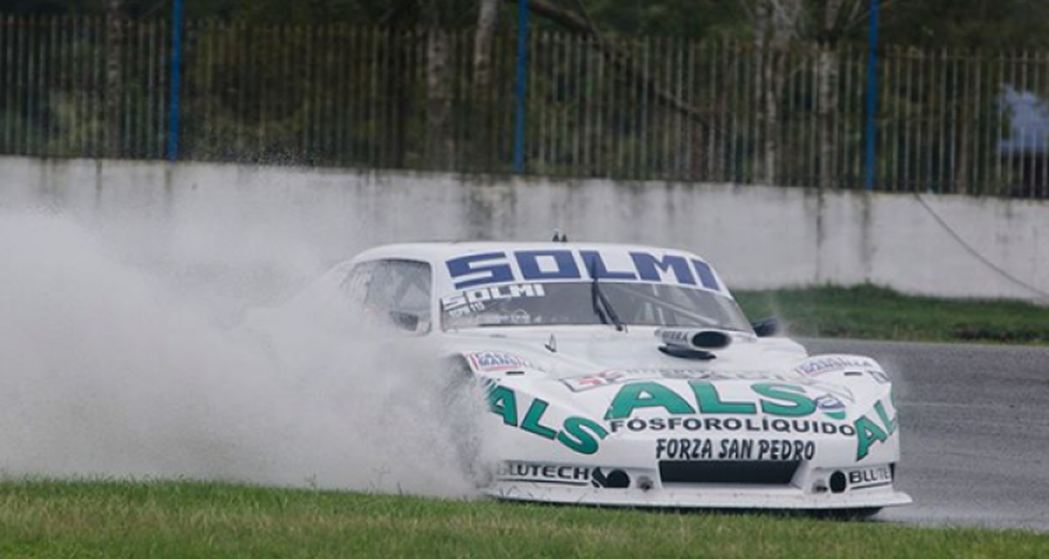 Otra vez en La Plata, el motor le falló a Junior Solmi
