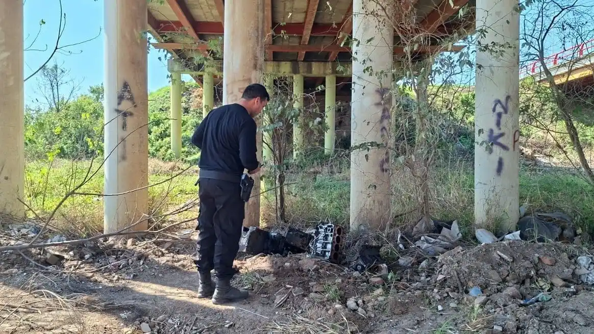 Los bloques hallados podrían vincularse a un circuito clandestino de autopartes. Crédito: El Litoral.