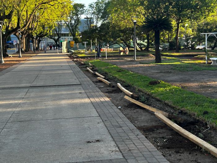 Novedades en las obras de la Plaza 25 de Mayo: levantaron el cerco del primer cuadrante - 2