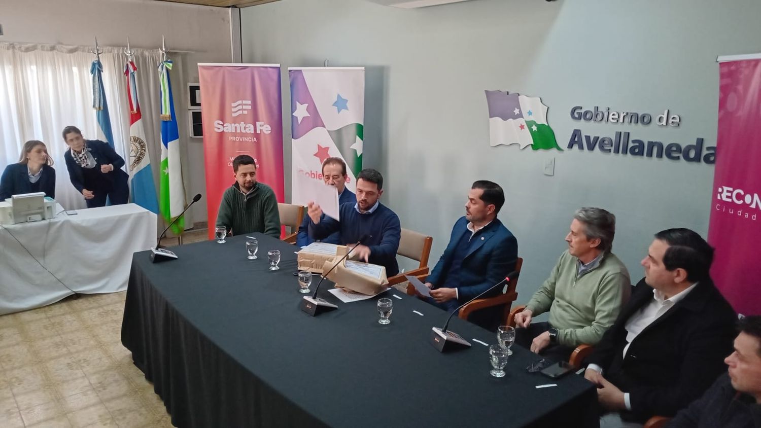 Acto de apertura de ofertas para el proyecto de la Tercera Vía de comunicación del área metropolitana que la ciudad anfitriona conforma con Reconquista.