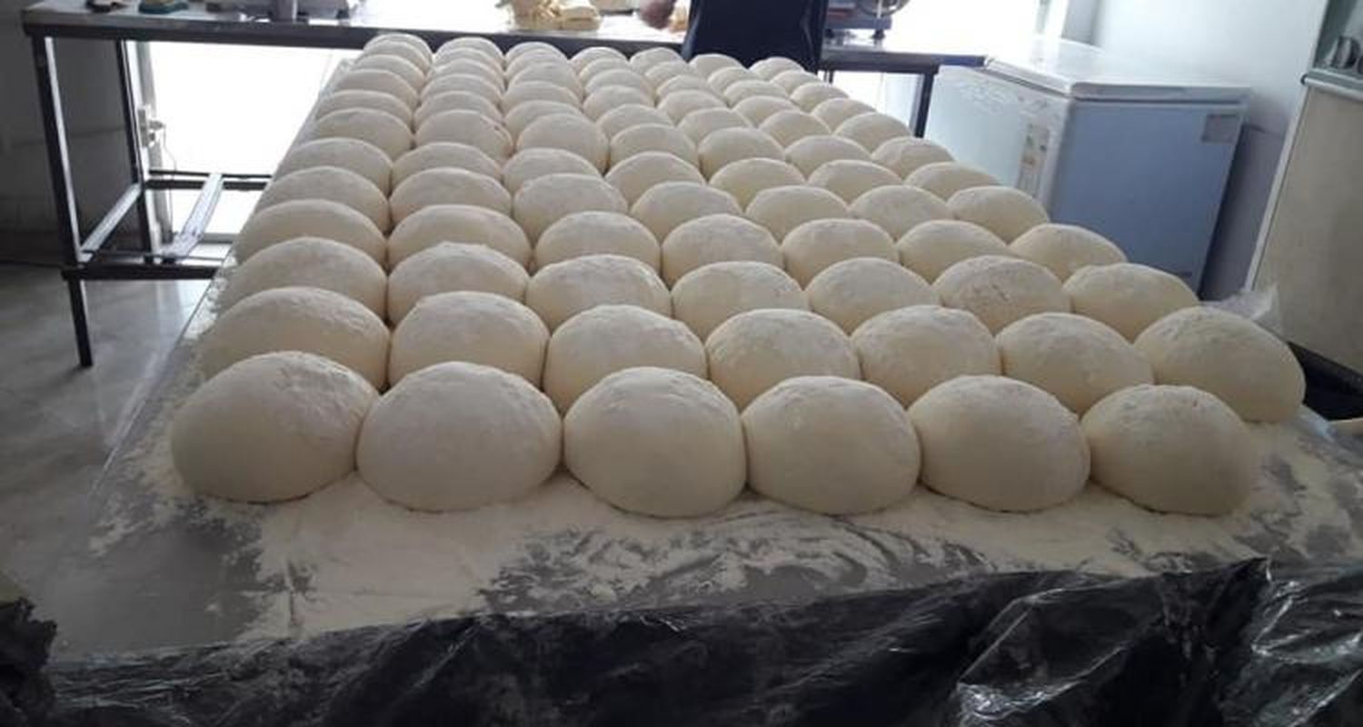 Pizzas solidarias en la Pizzería La Ñata para colaborar con la familia de Zoe